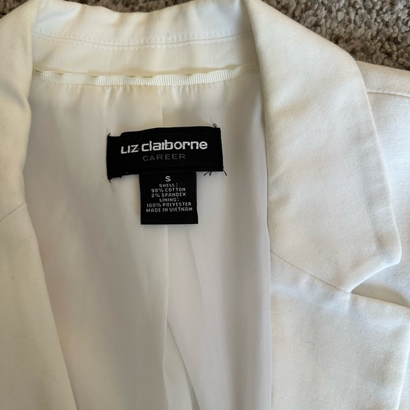 Liz Claiborne Classic White Blazer - Picture 2 of 4
